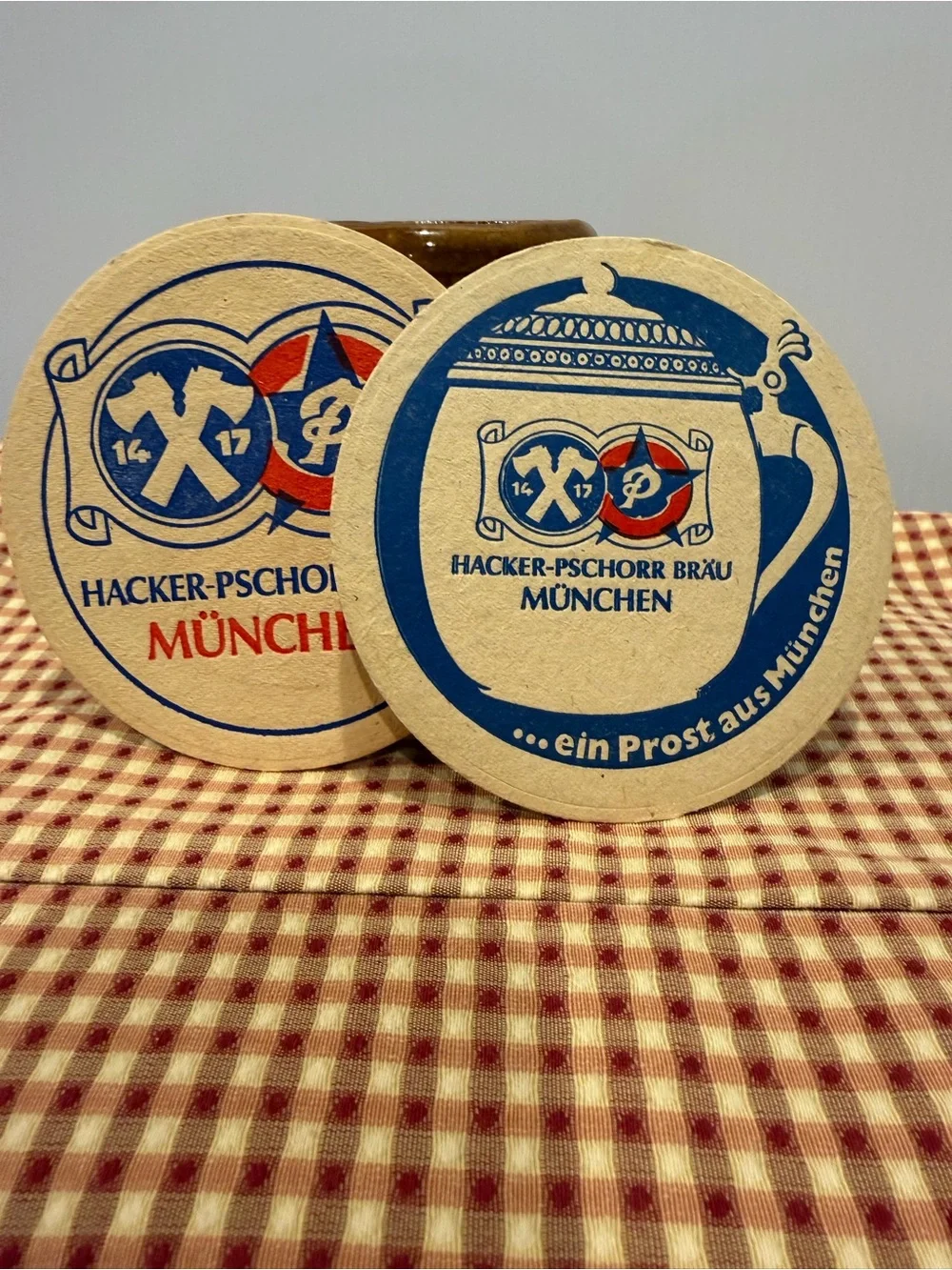 German Beer Bar Coasters 2 Hacker-Pschorr Brau Muchen...ein Prost aus Muchen